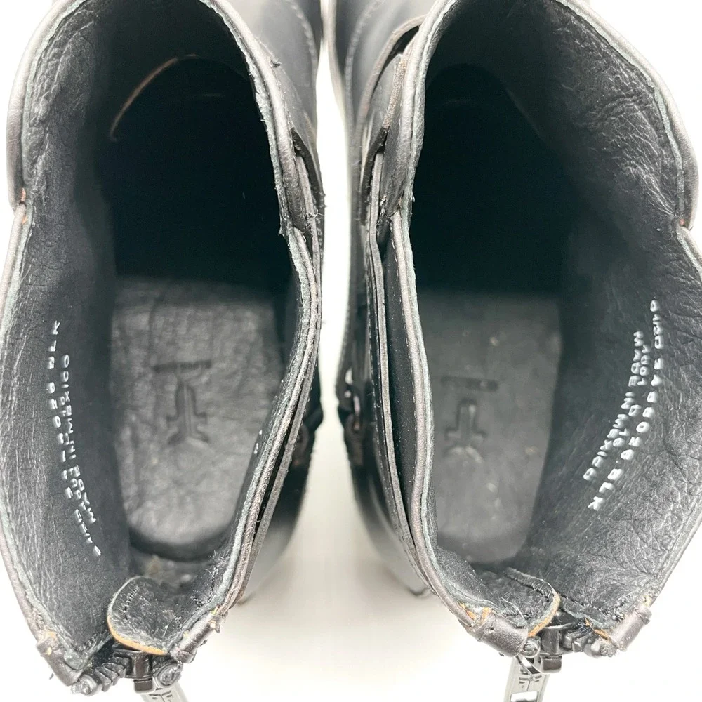 Frye goth punk